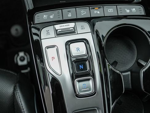 Certified 2024 Hyundai Tucson Limited AWD/4WD image 19