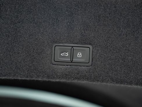 Used 2024 Lamborghini Urus S AWD/4WD image 45