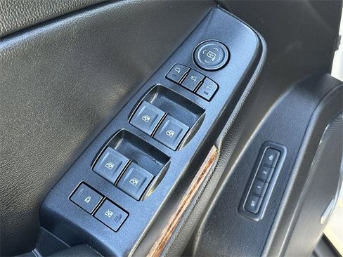 Used 2019 Chevrolet Suburban Premier w/ RST 6.2L Performance Edition image 23