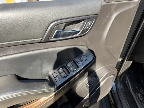 Used 2017 Chevrolet Tahoe LT AWD/4WD image 19