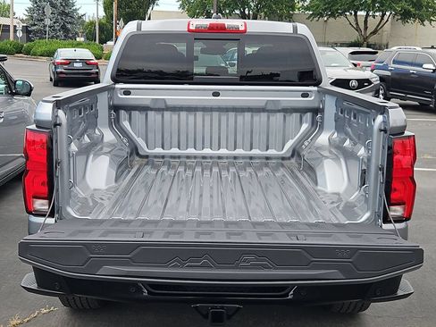 Used 2026 Chevrolet Colorado Z71 w/ Technology Package AWD/4WD image 24