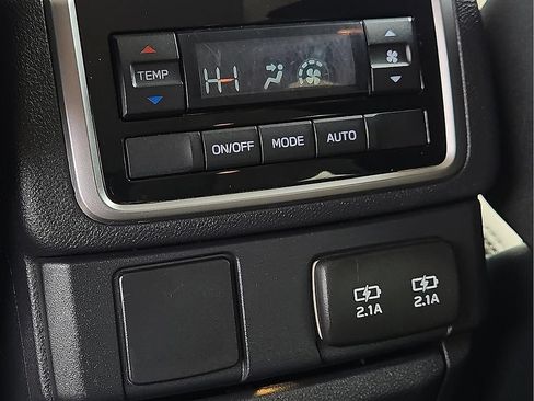 Used 2019 Subaru Ascent Premium AWD/4WD image 12