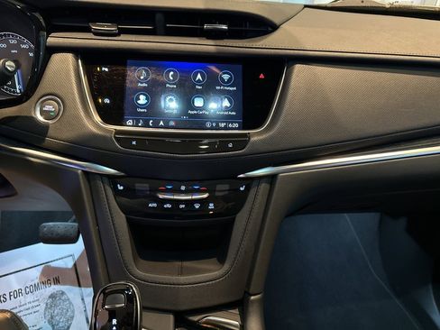 Used 2025 Cadillac XT5 Premium Luxury image 21