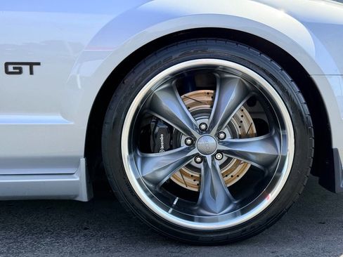 Used 2007 Ford Mustang GT Premium RWD image 12