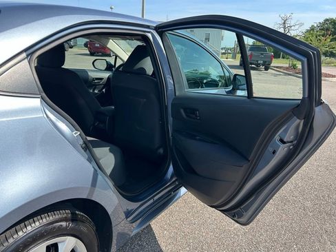 Used 2025 Toyota Corolla LE FWD image 50