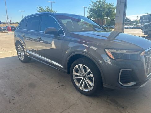 Used 2025 Audi Q7 3.0T Premium Plus AWD/4WD image 4