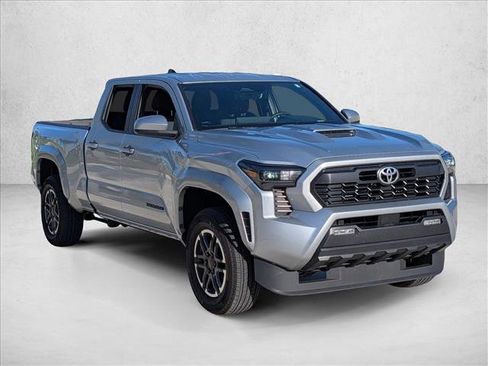 Used 2024 Toyota Tacoma TRD Sport RWD image 3