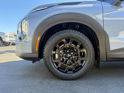 New 2026 Mitsubishi Outlander Trail Edition image 33