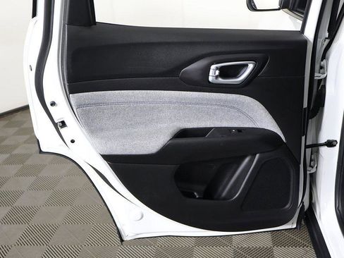 Used 2022 Jeep Compass Latitude w/ Convenience Group image 22