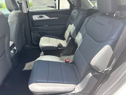 New 2026 Ford Explorer Active w/ Active Comfort Package AWD/4WD image 21