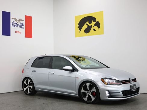 Used 2017 Volkswagen GTI SE FWD image 1