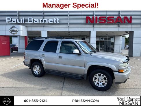 Used 2006 Chevrolet Tahoe Z71 w/ Z71 Preferred Equipment Group RWD image 3