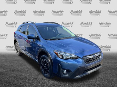 Used 2021 Subaru Crosstrek 2.0i Premium w/ Moonroof Package AWD/4WD image 2