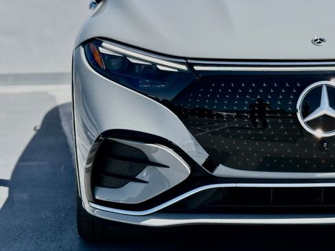 New 2026 Mercedes-Benz EQS 550 4MATIC SUV image 7