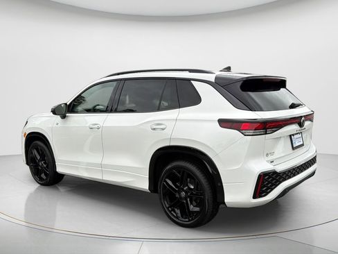 New 2026 Volkswagen Tiguan SE R-Line FWD image 7