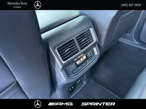 Used 2025 Volkswagen Atlas SE FWD image 23