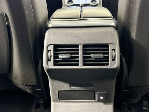 Used 2019 Land Rover Range Rover Velar R-Dynamic SE image 31