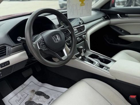 Used 2018 Honda Accord LX image 10