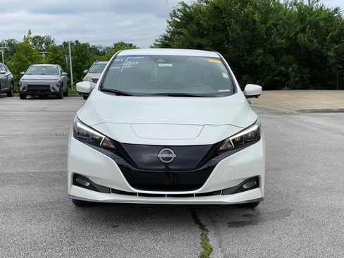 Used 2023 Nissan Leaf SV Plus FWD image 2