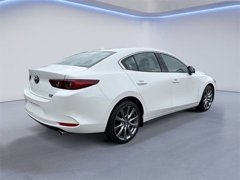 Used 2022 MAZDA MAZDA3 s image 3