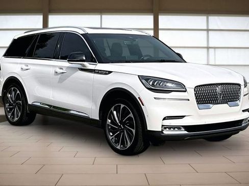 Used 2021 Lincoln Aviator Reserve w/ Equipment Group 201A AWD/4WD image 12