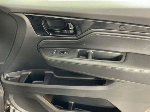 Used 2023 Honda Odyssey Touring image 13