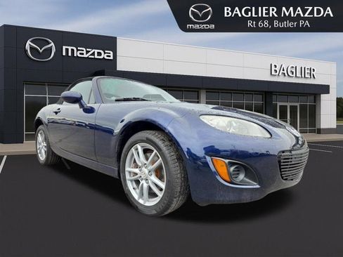 Used 2011 MAZDA MX-5 Miata Sport RWD image 1