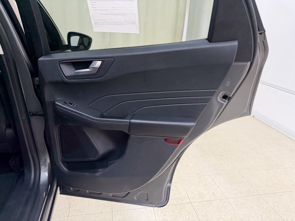 Used 2022 Ford Escape SEL AWD/4WD image 12