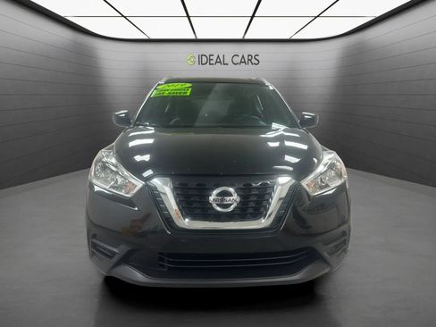 Used 2019 Nissan Kicks S FWD image 8