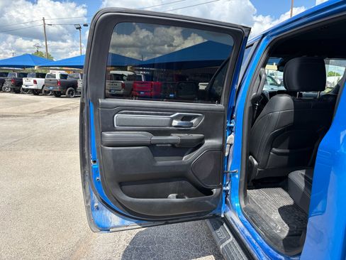 Used 2022 RAM 1500 Big Horn AWD/4WD image 12
