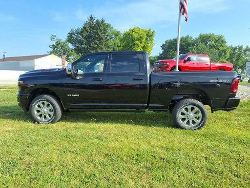 New 2026 RAM 2500 Laramie AWD/4WD image 4