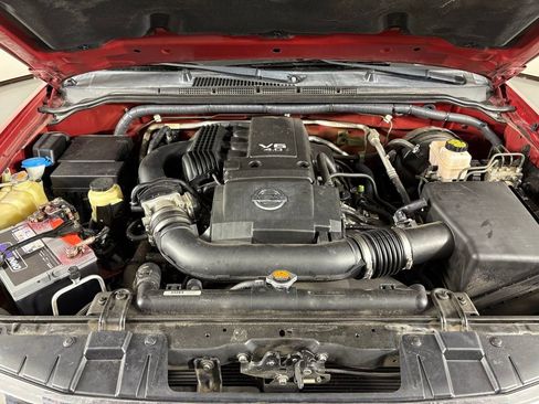 Used 2014 Nissan Frontier SV image 39