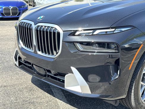 Used 2026 BMW X7 xDrive40i AWD/4WD image 10