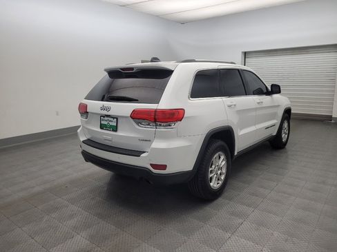 Used 2018 Jeep Grand Cherokee Laredo RWD image 9