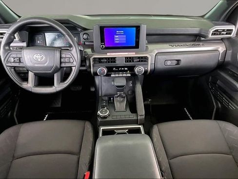 Used 2025 Toyota Tacoma SR5 image 7