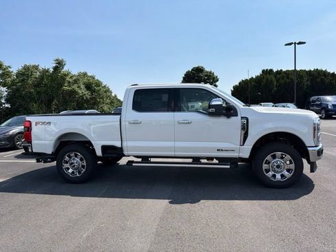New 2026 Ford F350 Lariat w/ Lariat Premium Package AWD/4WD image 2