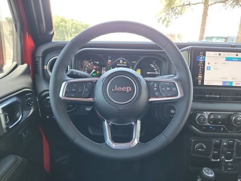 New 2025 Jeep Wrangler Sahara image 9