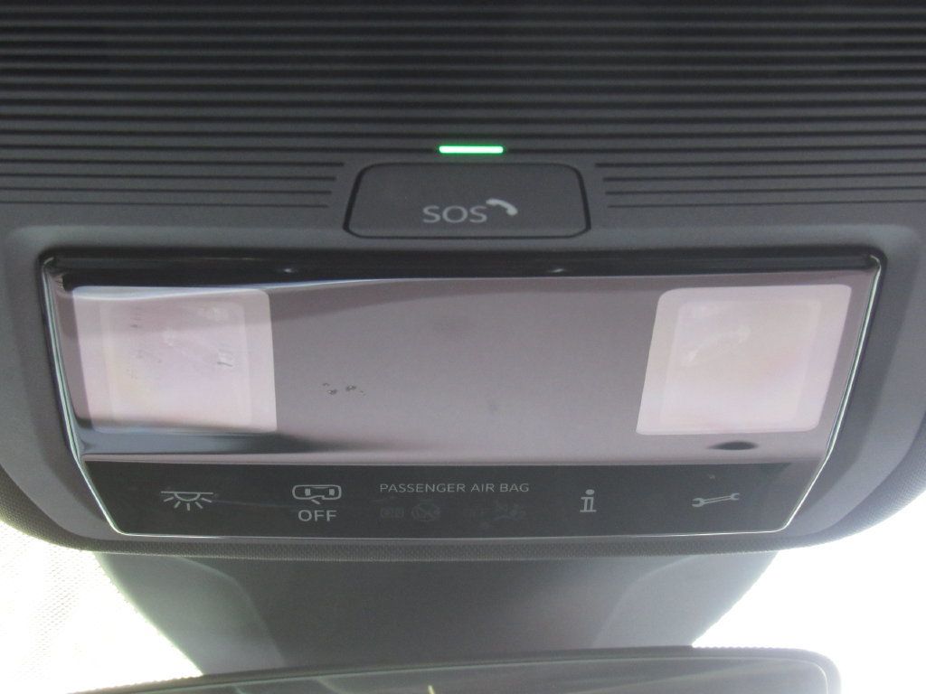 Used 2023 Volkswagen ID.4 Pro AWD/4WD image 23