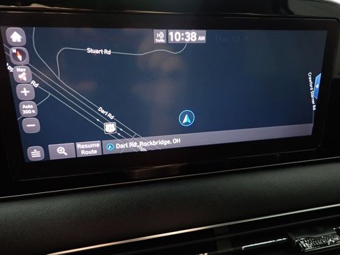 Used 2021 Hyundai Palisade Limited FWD image 3