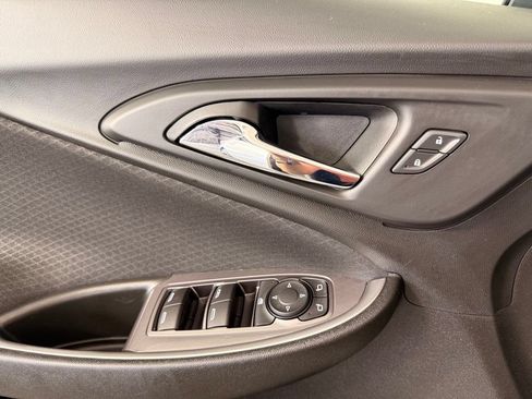 Used 2022 Chevrolet Malibu LT FWD image 19