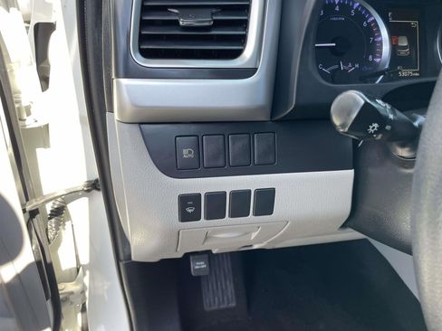 Used 2019 Toyota Highlander LE image 25