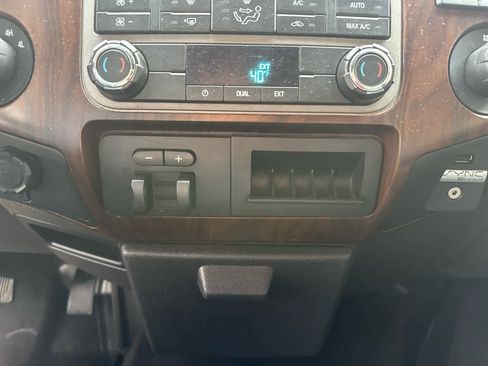 Used 2012 Ford F350 Lariat w/ Chrome Pkg image 22