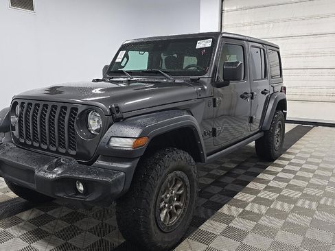 Used 2024 Jeep Wrangler Unlimited Sport AWD/4WD image 1