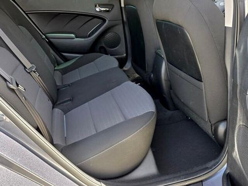 Used 2018 Kia Forte S FWD image 15