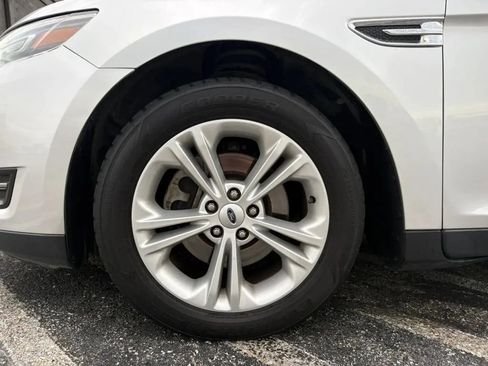 Used 2017 Ford Taurus SEL w/ Equipment Group 201A AWD/4WD image 25