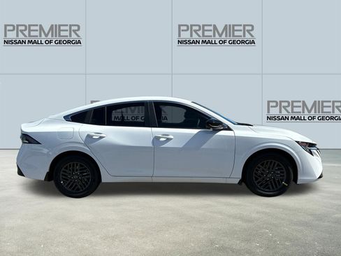 New 2026 Nissan Sentra SV w/ SV Convenience Package FWD image 4