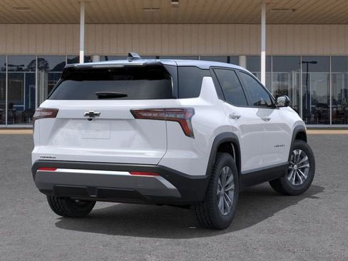 New 2026 Chevrolet Equinox LT w/ Safety and Technology Package FWD image 4