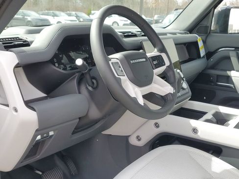 New 2026 Land Rover Defender 130 X-Dynamic SE AWD/4WD image 7