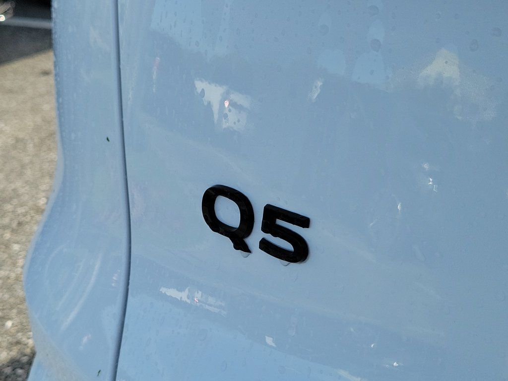Certified 2025 Audi Q5 Premium w/ Convenience Package AWD/4WD image 5