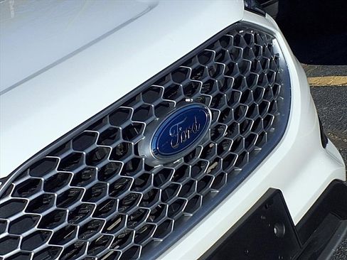 Used 2024 Ford Edge SEL image 27